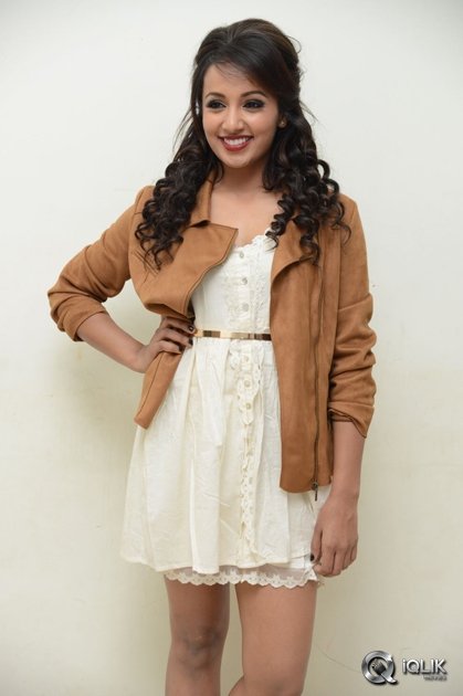 Tejaswi-Madivada-at-Speedunnodu-Movie-Audio-Launch